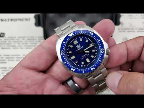 V2 Steeldive 1970 Captain Willard 6105 Homage SD1970