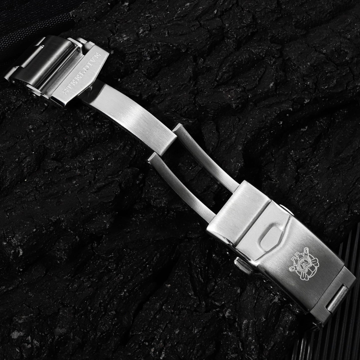 V2 Steeldive 1953 Sub Mechanical Watch Men